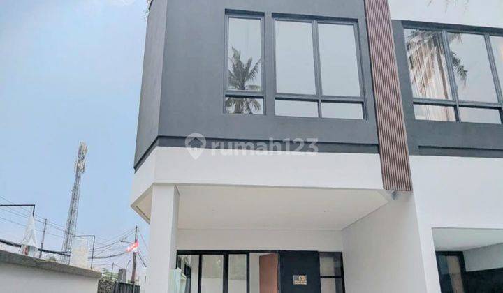 Dijual Rumah Pojok 2lt. Siap Huni Lokasi Strategis Di Pondok Cabe 1