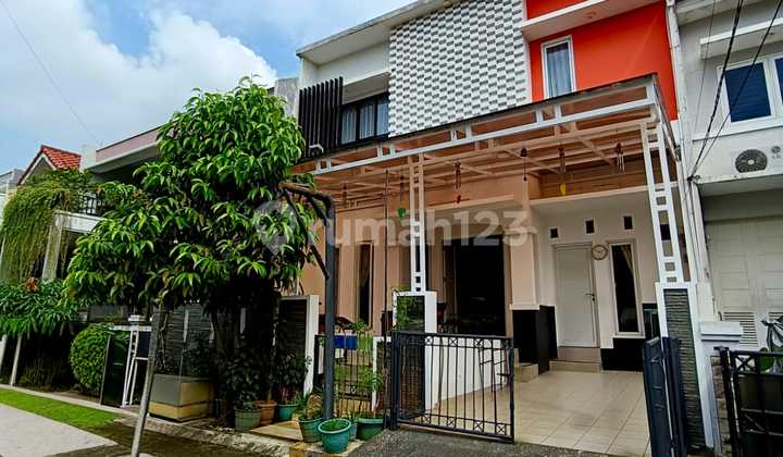 Rumah 2,5 Lt. Siap Huni Bebas Banjir Di Lokasi Strategis Bintaro Rumah 2,5 Lt. Siap Huni Bebas Banjir Di Lokasi Strategis Bintaro