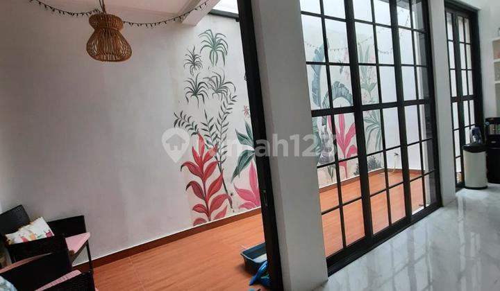 Termurah Rumah Minimalis 3 Lantai SHM Dalam Cluster di Graha Raya