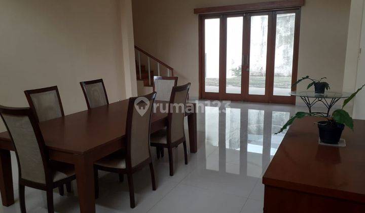 Rumah Siap Huni Semi Furnished Shm Di Kemang Jakarta Selatan 2