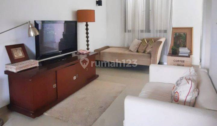 Rumah Cantik Unfurnished Dekat Toll Di Veteran Jakarta Selatan 2