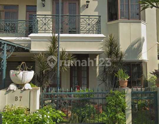 Rumah Siap Huni Hadap Timur di Tanjung Barat Jakarta Selatan