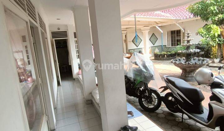 Jual Cepat Rumah Asri Dengan Halaman Luas di Kalibata 2