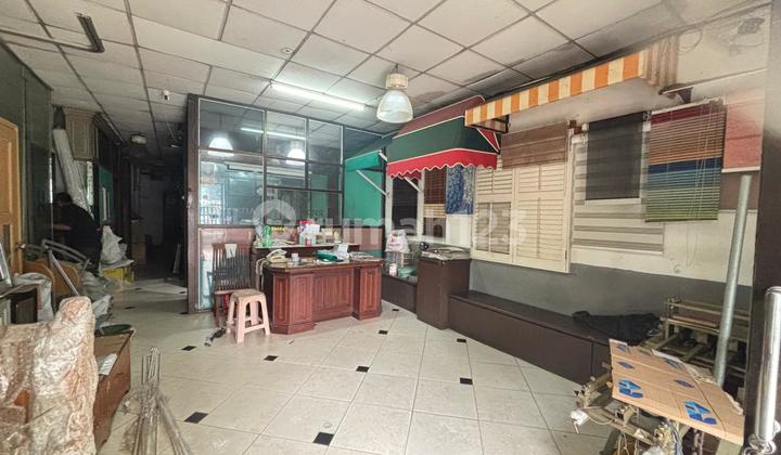 Ruko Gandeng Lokasi Strategis Pusat Perniagaan di Fatmawati Ruko Gandeng Lokasi Strategis Pusat Perniagaan di Fatmawati