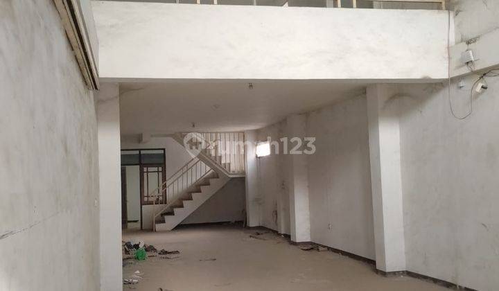 Rumah Lelang Ruko di Jalan Ibrahim Adjie 1