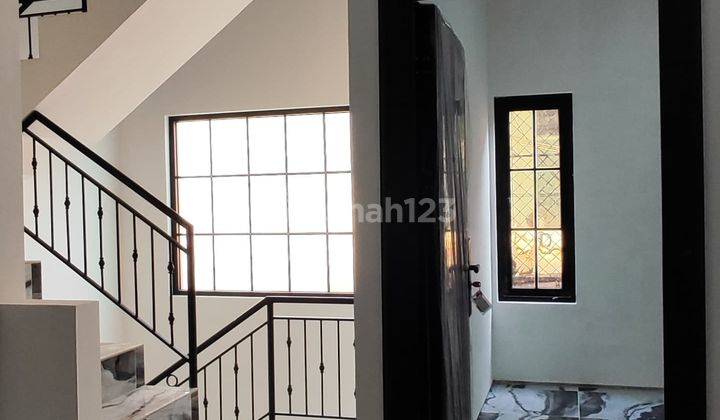 Dijual Rumah Baru Semi Furnished Ada Rooftop di Turangga Bandung  2