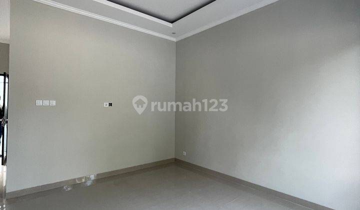 Rumah 2 Lantai 3 Kamar 1 Milyar Dekat Tol Bintaro Alam Sutera 2