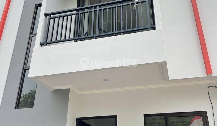 Rumah 2 Lantai 3 Kamar 1 Milyar Dekat Tol Bintaro Alam Sutera 9