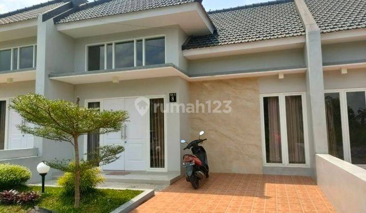 Villa Siap Huni Kota Batu Dekat Banyak Wisata 