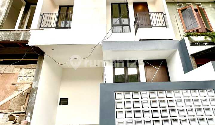 Ready-to-Live House in Blimbing Near Suhat Ready-to-Live House in Blimbing Near Suhat