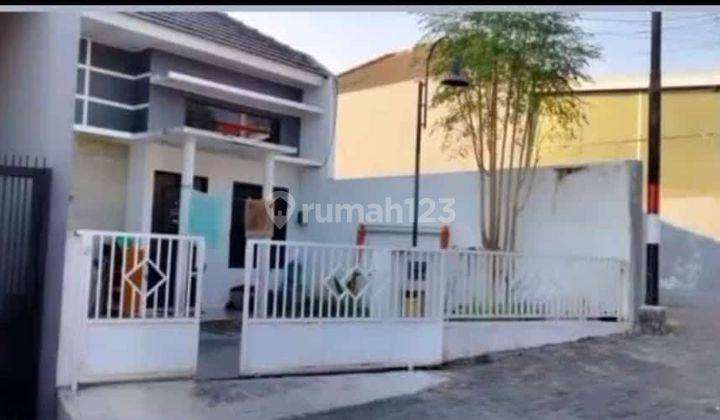 RUMAH  MINIMALIS SIAP HUNI TASIKMADU DEKAT KAMPUS  1