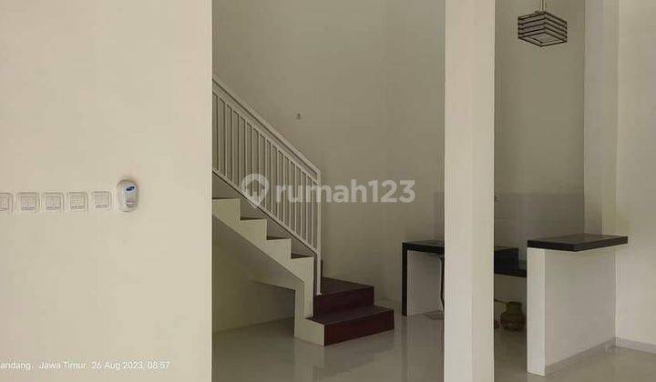 RUMAH 2 LANTAI MEWAH SIAP HUNI SHM SAWOJAJAR 1 KOTA MALANG  2