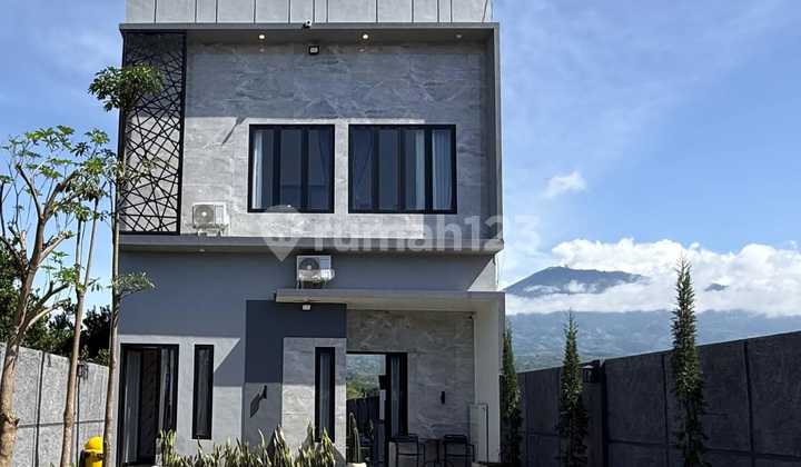 Villa Kota Batu View Cool + Swimming Pool