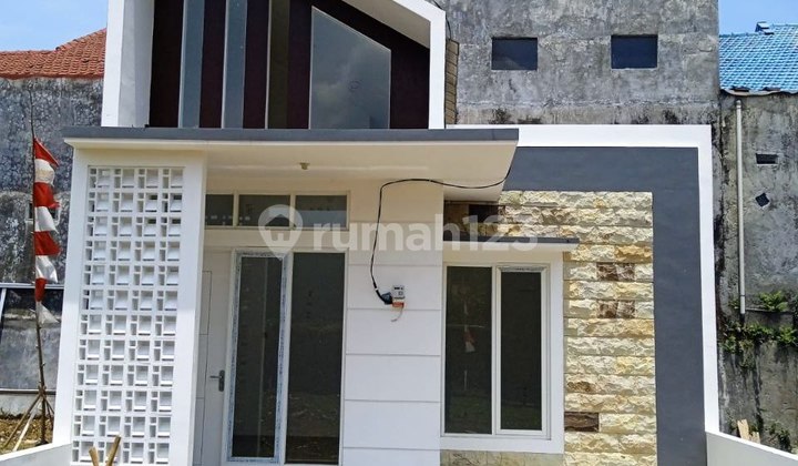 Affordable Minimalist House Around 200 Million