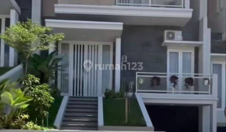 Rumah Villa Dau Dekat Batu 2 Lantai  1