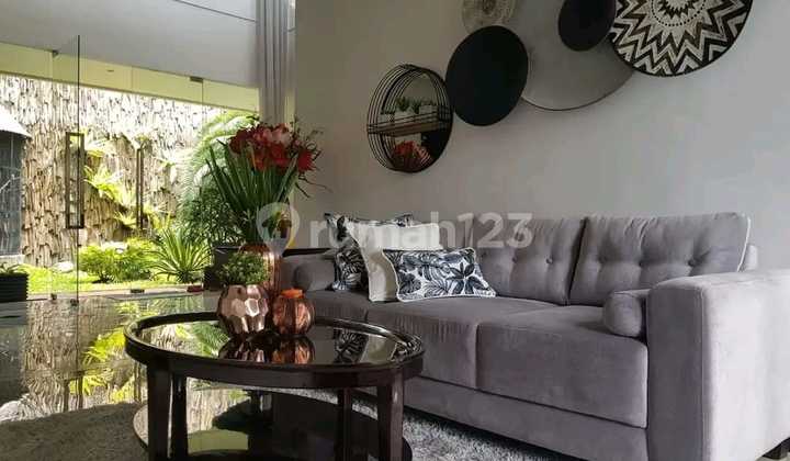 Luxury Ready-to-Occupy Home at Permata Jingga 2