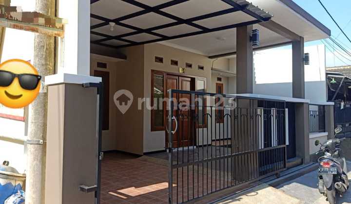 Luxury Ready-to-Occupy House in Sawojajar Luxury Ready-to-Occupy House in Sawojajar