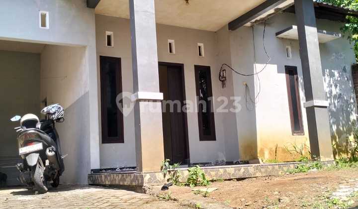 Rumah Villa Kota Batu Murah Strategis 1