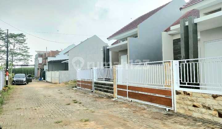 Inhabitable House in Pakis Near Binus 2