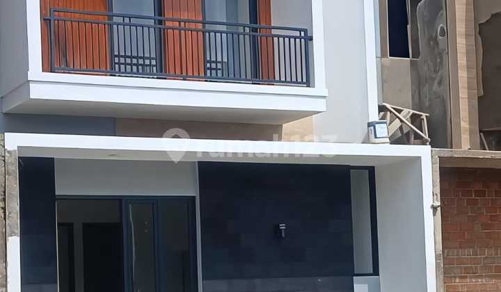 Rumah Mewah Murah Dekat Bandara dan Kampus Binus 2