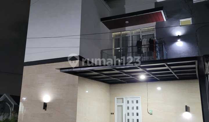 Modern Luxury House in Karangploso, Strategic Location