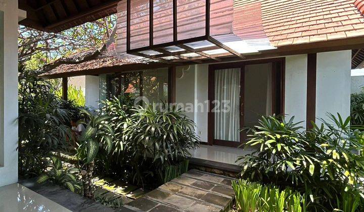 Balinessse Style Villa Near Sanur Beach For Sale And Lease 2