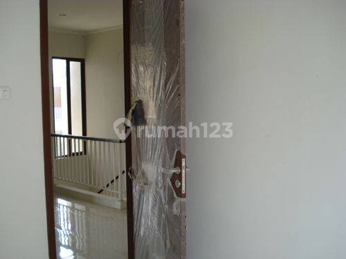 Rumah Bintaro Jaya Sektor 9 2 Lantai Rp 95 Jt Pertahun 4kt Mike 0816 86 0202
