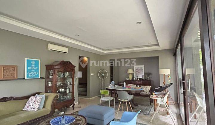 Turun Harga, Rumah Cantik Modern di Sektor 9 Bintaro, Tangerang Selatan 1