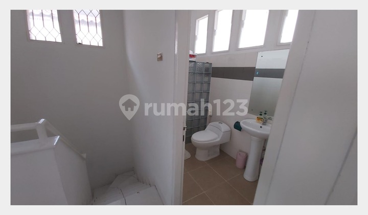 House in a Strategic Location in Sector 9 Bintaro 2