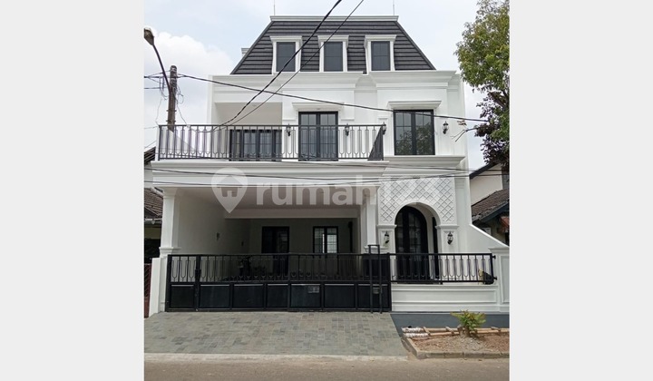 Rumah Baru American Classic dengan Kolam Renang di Bintaro Rumah Baru American Classic dengan Kolam Renang di Bintaro