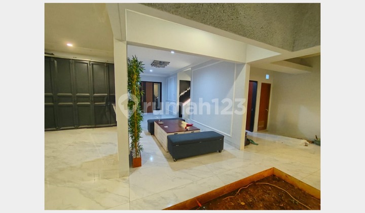 Rumah Semifurnished Dalam Cluster Graha Raya 2