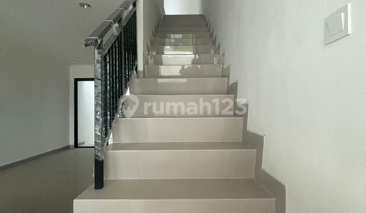 Dijual Rumah Compact / Milenial Pik2  2