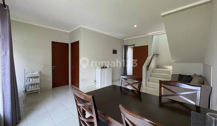 Ciracas Dalam Townhouse Disewakan,ada Taman Belakang 6
