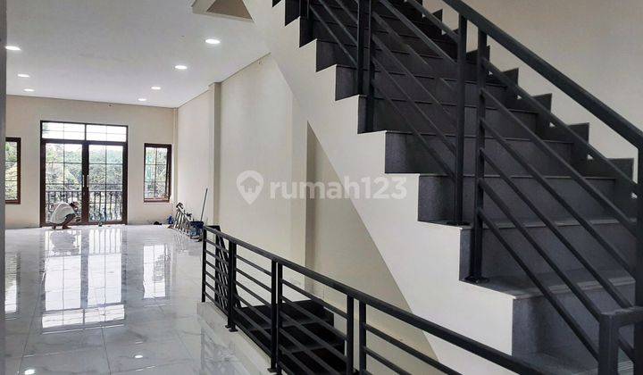 Pejaten Raya Siap Pakai Ruko Baru Disewakan 2