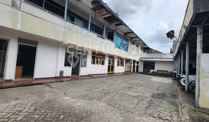 Di Jual Cepat Gedung dengan Harga NJOP di Jl Kramat Raya. 2