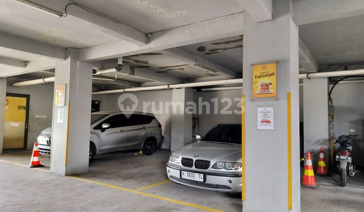 For Rent: Shop House in a Strategic Location in South Jakarta