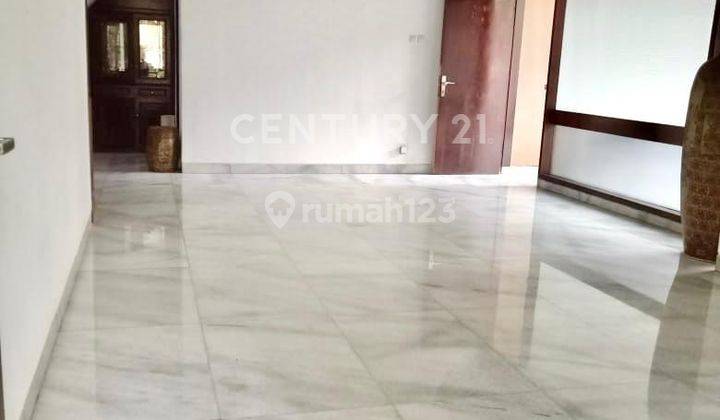 Siap Huni, Lokasi Strategis, Bisa Komersial, Hoek (Utara & Barat) 2