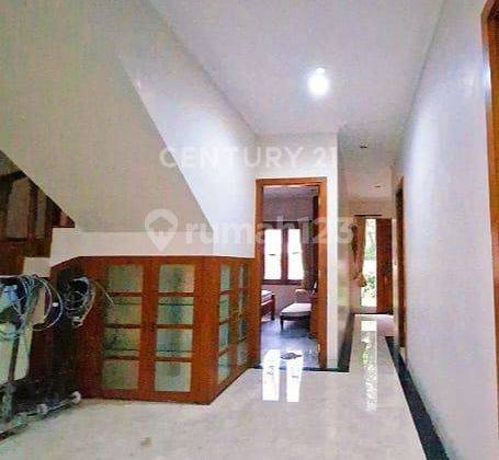 Rumah Mewah Pondok Indah 2 Lantai Lengkap Dengan Pool 2