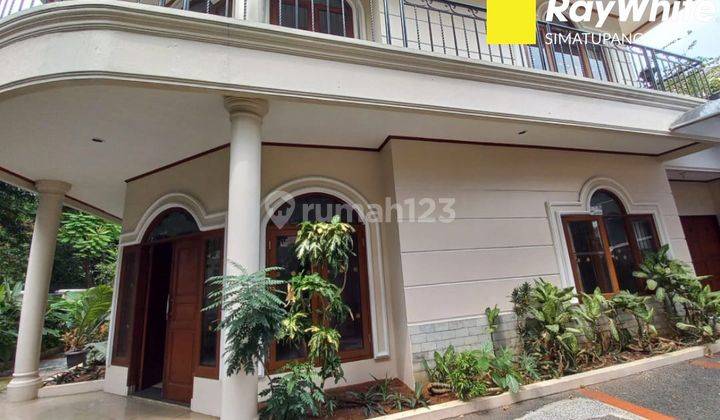 Disewakan Rumah Mewah 2 Lantai Posisi Hook Komp.tanjung Barat Jagakarsa Jakarta Selatan  2