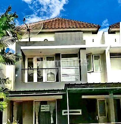  For Rent Rumah Hunian 2 Lantai Raffles Hills Cibubur Depok Jawa Barat 1