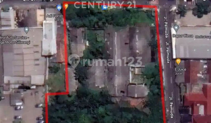 Tanah Dijual HOOK Akses Jalan Utama  Luas 3280 M Depok Jawa Barat