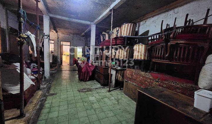 Dijual Rumah Lama Di Menteng, Jakarta Pusat – Lokasi Strategis, Ideal Untuk Investasi! 2