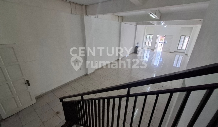 Disewakan  Ruko 3 Lt Di Lokasi Strategis Cawang Baru Jakarta   1