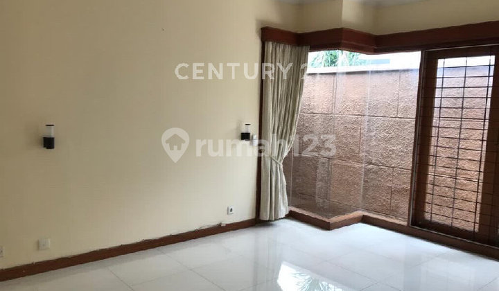 Dekat Dengan PIM Rumah Sewa 2 Lantai Di Pondok Indah 2