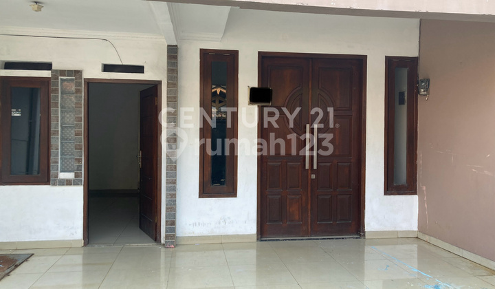 Rumah Dekat Bandara Halim, Jakarta Timur 1