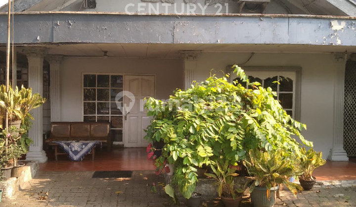 Di Jual Rumah Tua Komersial Jakarta Selatan Jl Wolter Monginsidi