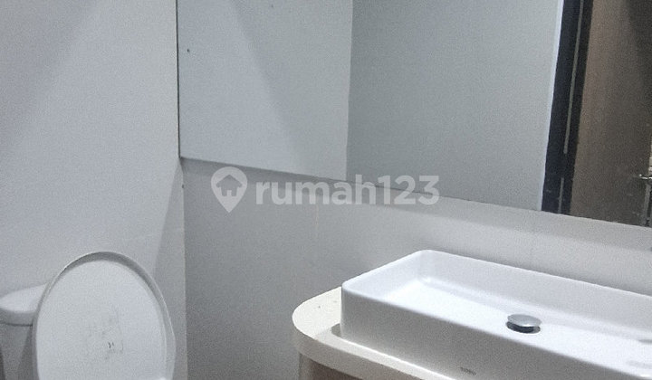 Rumah Tinggal Di Area Tenang Dan Premium Menteng Jakarta Selatan 2