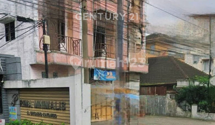 Shop House Suitable for Residence, Shop/Office in the Center of Medan City 2