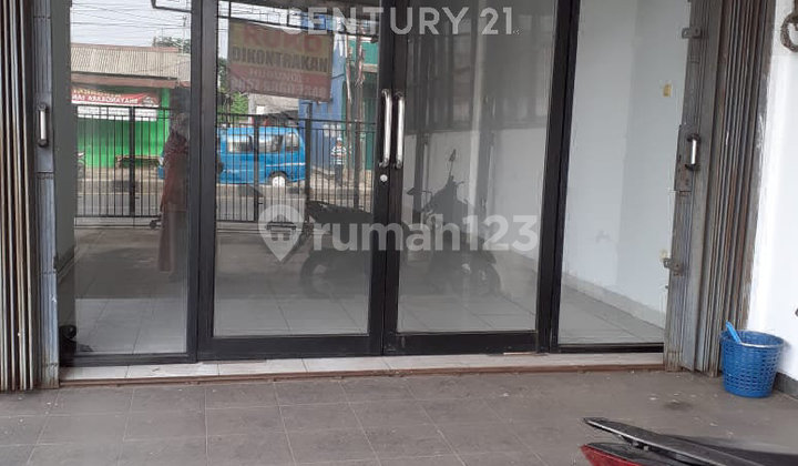 For Rent Two-Story Shop House in a Strategic Location in Sawangan Depok 1