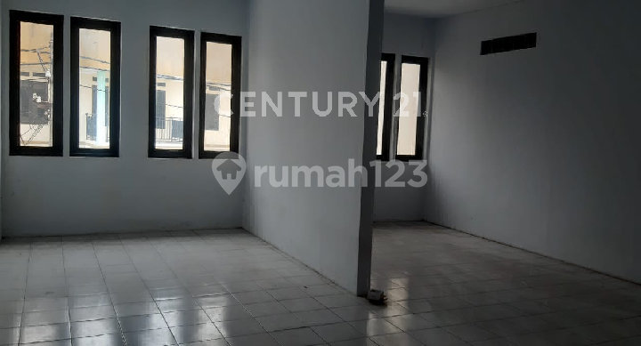 Two-Story Shop House for Rent in Radio Dalam, South Jakarta 2